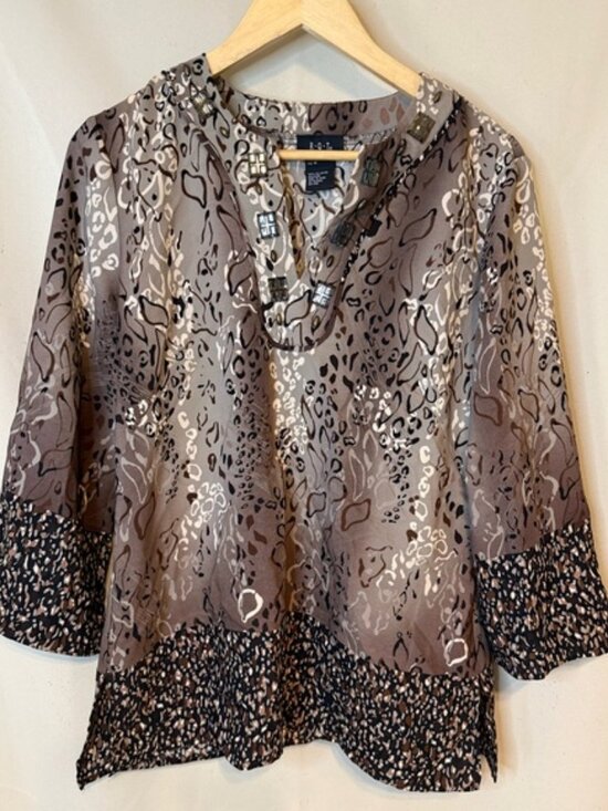 Tops - RQT Brown Animal Print Gemmed 3/4 sleeve Blouse